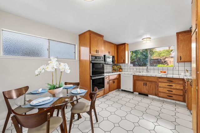 3208 Upper Lock Avenue, Belmont, CA 94002