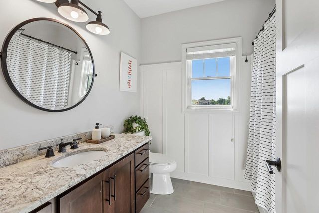 2113 Peaceful Valley Parkway, Waunakee, WI 53597