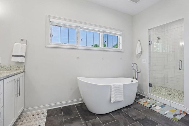 2113 Peaceful Valley Parkway, Waunakee, WI 53597