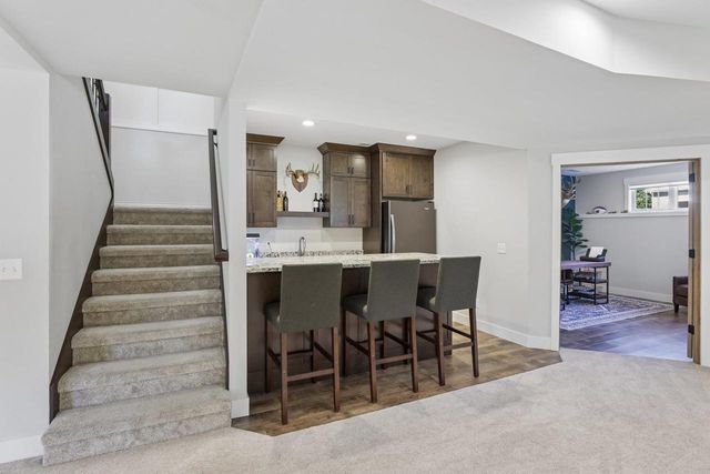 2113 Peaceful Valley Parkway, Waunakee, WI 53597