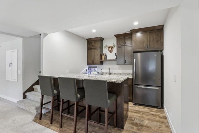 2113 Peaceful Valley Parkway, Waunakee, WI 53597