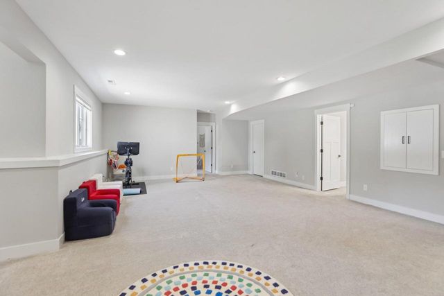 2113 Peaceful Valley Parkway, Waunakee, WI 53597