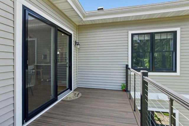 2113 Peaceful Valley Parkway, Waunakee, WI 53597