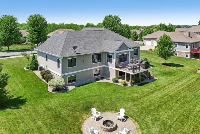 2113 Peaceful Valley Parkway, Waunakee, WI 53597