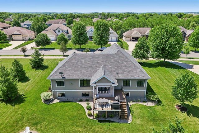 2113 Peaceful Valley Parkway, Waunakee, WI 53597