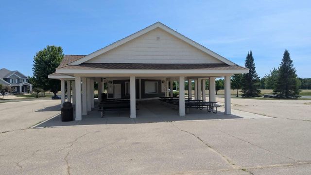 2113 Peaceful Valley Parkway, Waunakee, WI 53597