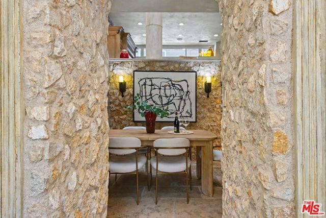2408 34th Street 4, Santa Monica, CA 90405