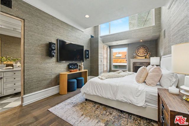 2408 34th Street 4, Santa Monica, CA 90405