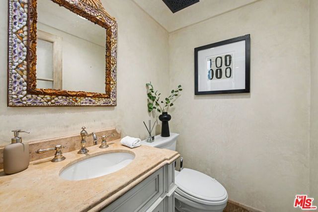 2408 34th Street 4, Santa Monica, CA 90405