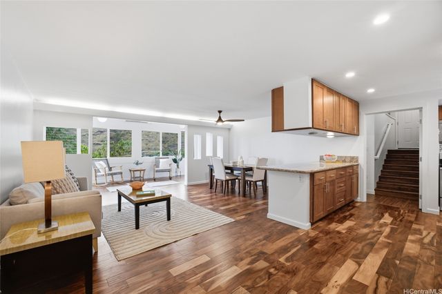 920 Leighton Street, Honolulu, HI 96821
