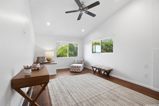 920 Leighton Street, Honolulu, HI 96821