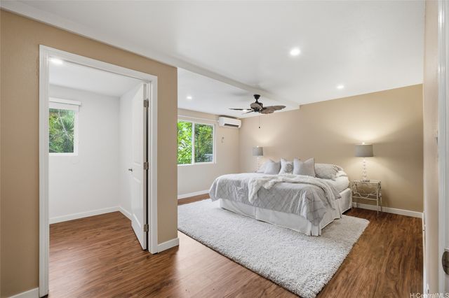 920 Leighton Street, Honolulu, HI 96821