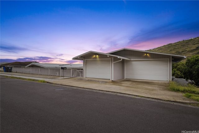 920 Leighton Street, Honolulu, HI 96821