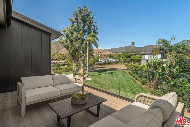 29623 Harvester Road, Malibu, CA 90265