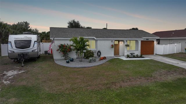 18970 MCGRATH CIRCLE, Port Charlotte, FL 33948