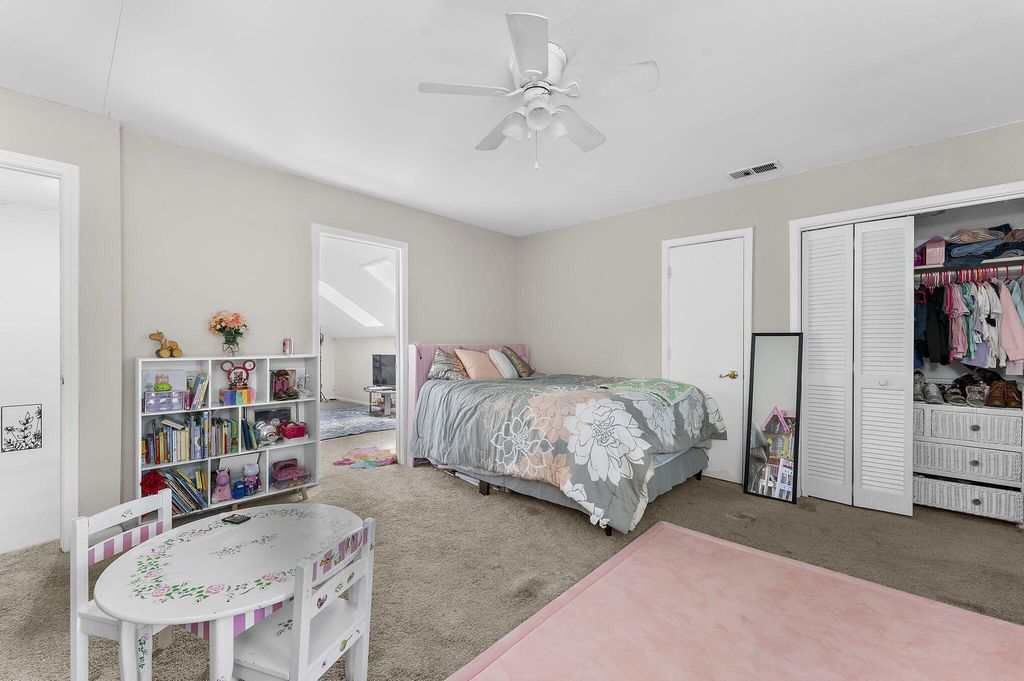 Image 24 of property listing at 105 Chattum Court, Summerville, SC 29485