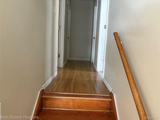 4829 WOLGAST Drive, Warren, MI 48092