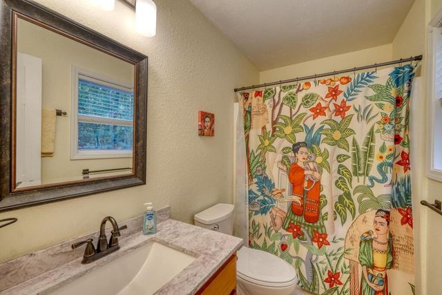 286 Walnut Lane, Blue Ridge, GA 30513