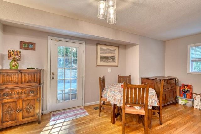 286 Walnut Lane, Blue Ridge, GA 30513