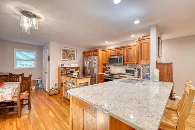 286 Walnut Lane, Blue Ridge, GA 30513