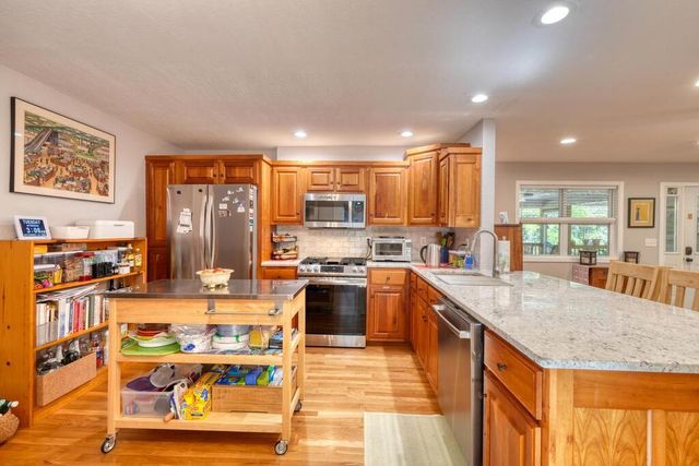 286 Walnut Lane, Blue Ridge, GA 30513