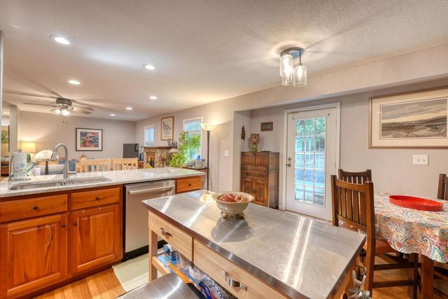 286 Walnut Lane, Blue Ridge, GA 30513