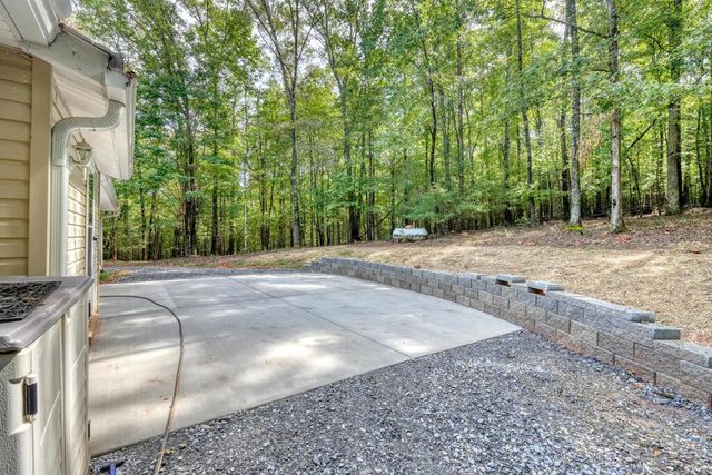 286 Walnut Lane, Blue Ridge, GA 30513
