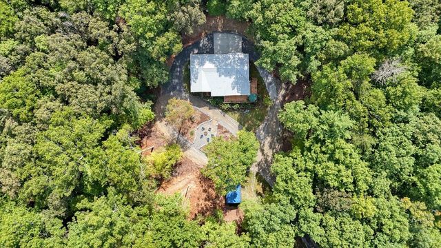 286 Walnut Lane, Blue Ridge, GA 30513