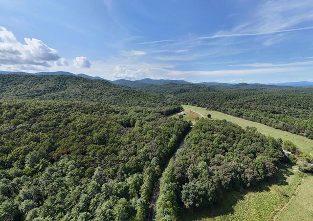 286 Walnut Lane, Blue Ridge, GA 30513