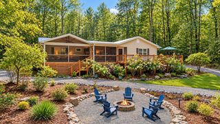 286 Walnut Lane, Blue Ridge, GA 30513