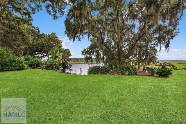 1154 River Drive, Darien, GA 31305
