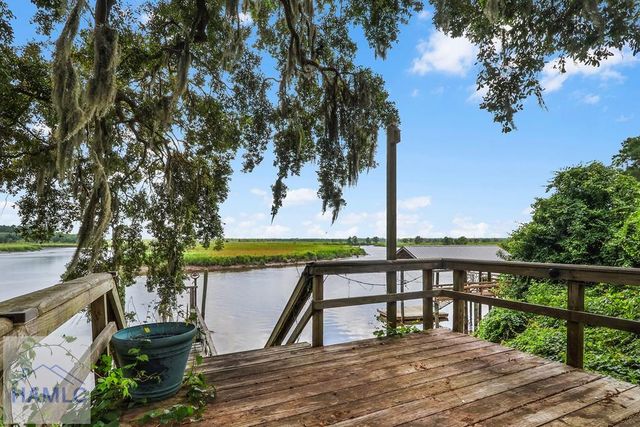 1154 River Drive, Darien, GA 31305