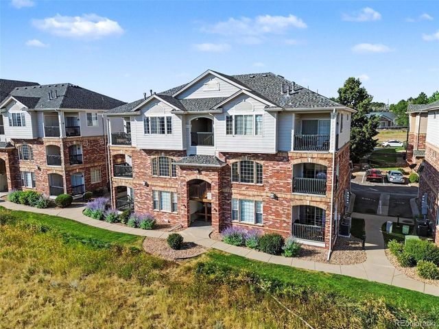 8952 Fox Dr 7-201, Thornton, CO 80260