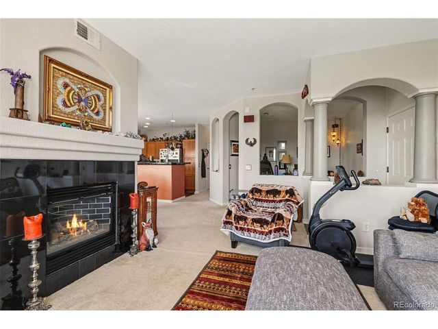 8952 Fox Dr 7-201, Thornton, CO 80260