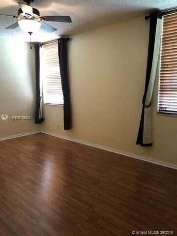 1911 Sabal Palm Drive 104, Davie, FL 33324