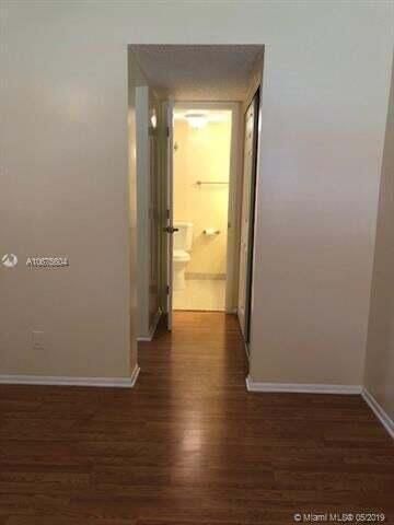 1911 Sabal Palm Drive 104, Davie, FL 33324
