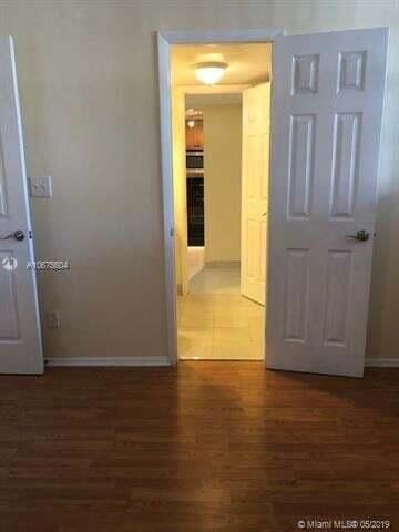 1911 Sabal Palm Drive 104, Davie, FL 33324