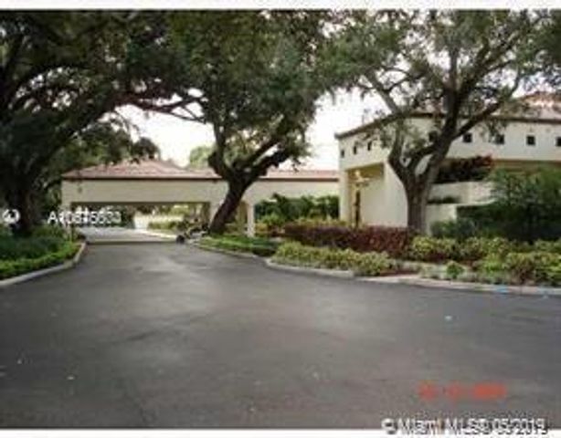 1911 Sabal Palm Drive 104, Davie, FL 33324