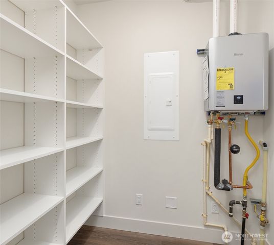 639 18th Avenue W, Kirkland, WA 98033