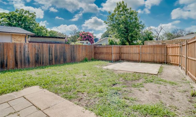 8528 Van Pelt Drive, Dallas, TX 75228