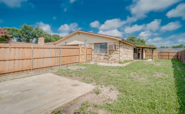 8528 Van Pelt Drive, Dallas, TX 75228