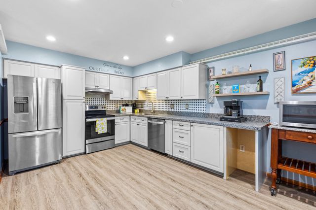 6099 Tosha Drive, Burlington, KY 41005