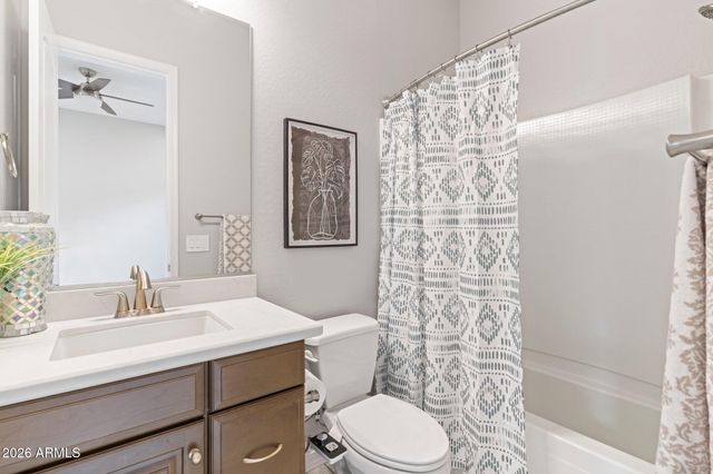 719 E Summerside Road, Phoenix, AZ 85042