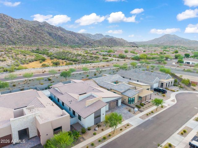 719 E Summerside Road, Phoenix, AZ 85042