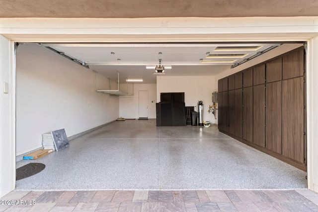 719 E Summerside Road, Phoenix, AZ 85042
