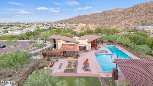 719 E Summerside Road, Phoenix, AZ 85042