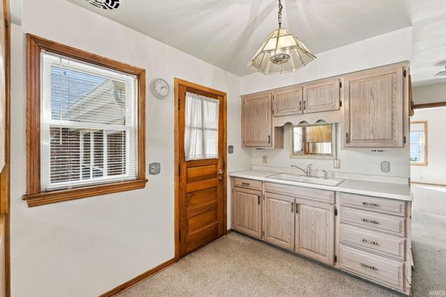 2305 Hiawatha Boulevard, Fort Wayne, IN 46809