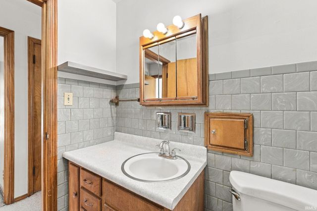 2305 Hiawatha Boulevard, Fort Wayne, IN 46809