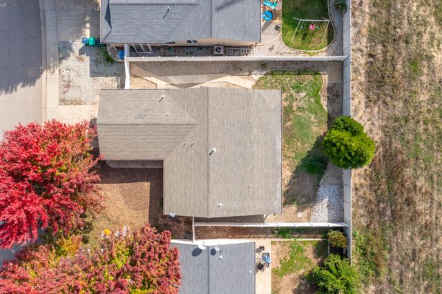 3702 Vinewood Drive, Anderson, CA 96007