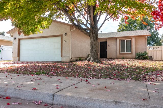 3702 Vinewood Drive, Anderson, CA 96007